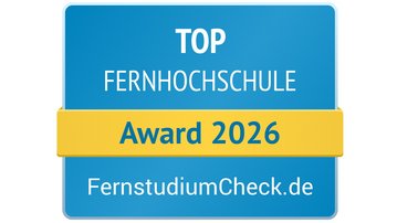Top Fernhochschule Award 2026 von FernstudiumCheck.de, ausgezeichnet mit einem blauen und gelben Emblem.