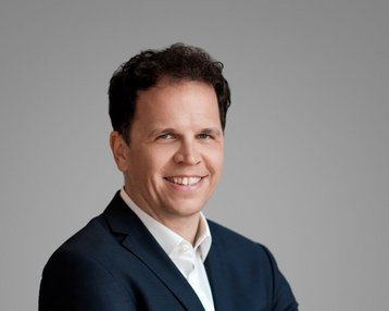 SRH Fernhochschule | Prof. Dr. Stefan Ingerfurth